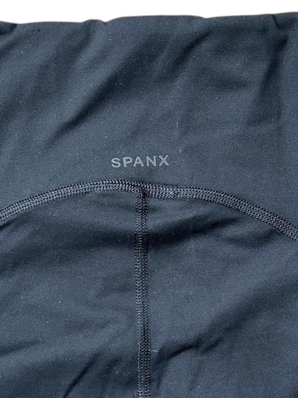 SPANX Booty Boost Black Metallic Confetti Cropped Leggings Size Medium - Picture 7 of 8
